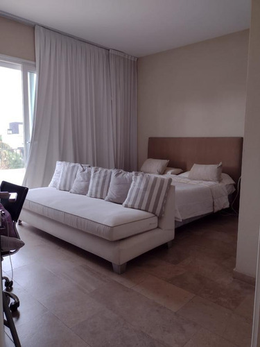 Imagen 10 de 19 de Venta Casa 6 Ambientes Con Piscina En Golf - Nordelta
