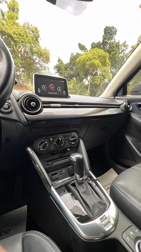 Mazda 2 1.5 Touring