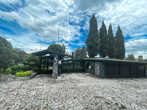 Venta De Casa En Villa Satelite La Calera