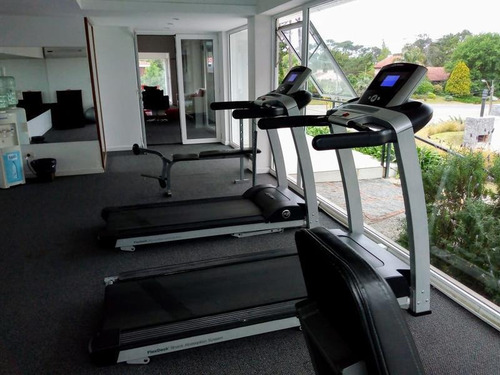 Venta Apartamento 1 Dormitorio Y Medio Con Parrillero Punta Del Este