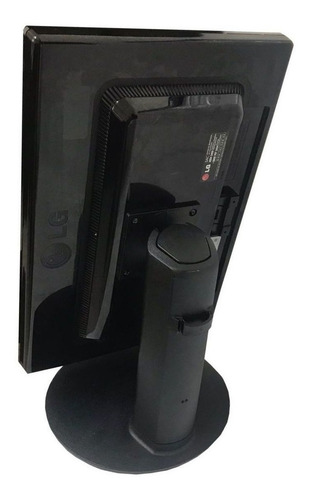 Imagem 5 de 6 de Monitor LG 19 Polegadas Wide Black Piano Horizontal/vertical