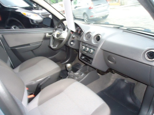 Chevrolet Celta Lt 1.0 Flex 4p Ano 2012 Prata