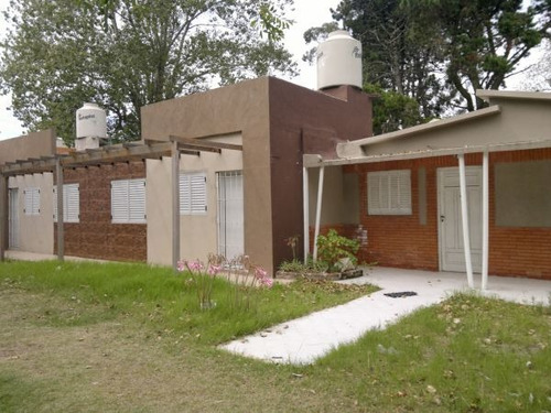 Casa Con Cuatro Departamentos En San Clemente Del Tuyu