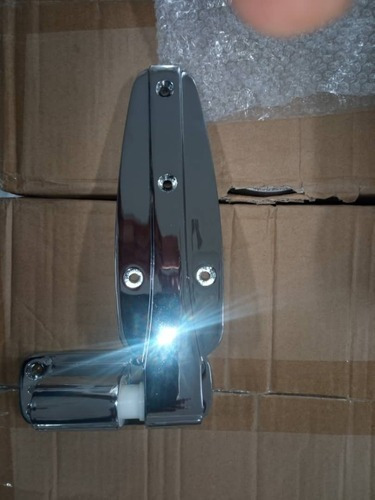 Imagen 5 de 5 de Bisagras Y Cierres Para Puerta Cava Cuarto Frío