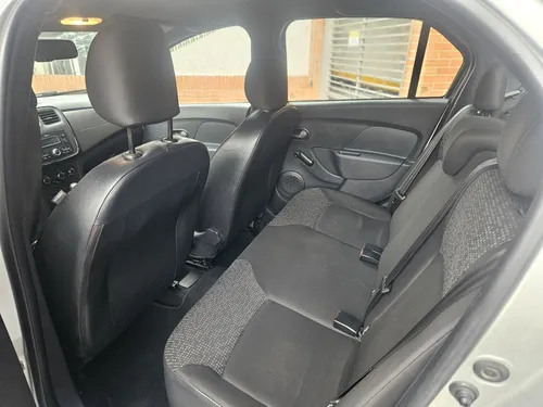 Renault Logan 1.6 Authentique / Life