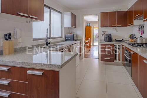 Cómoda Casa Sector Huinganal