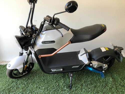 Imagen 6 de 12 de Miku Max Mayorista De Motos Electricas Litio 800w