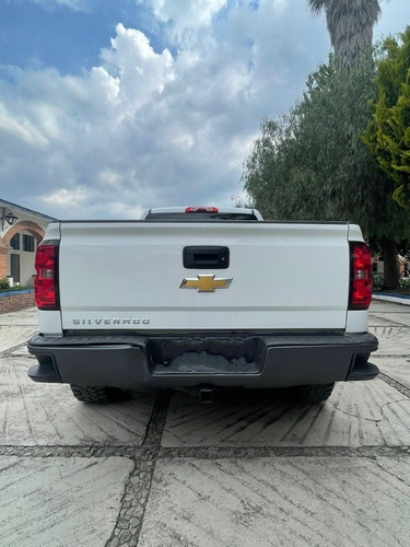 Imagen 4 de 13 de Chevrolet Silverado 2500 Doble Cabina