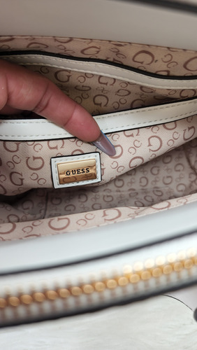 Bolsa Guess Ag969806 Nueva 100 % Original Con Etiqueta Blanco Estampado Oro Blanco