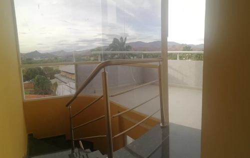 Imagen 12 de 14 de Penthouse En Venta San Juan De Los Morros 0412-8887550