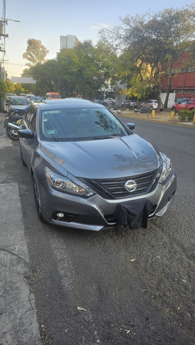 Nissan Altima 2.5 Advance Navi Cvt