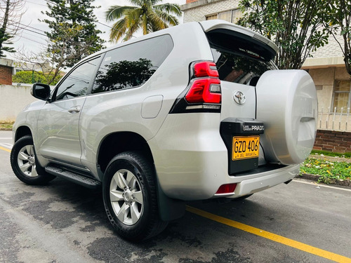 Imagen 7 de 11 de Toyota Prado Txl Sumo 2020