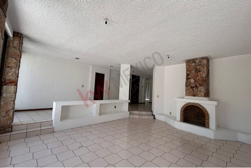 Amplia Casa En Venta En Loma Dorada Con Vista A Los Arcos