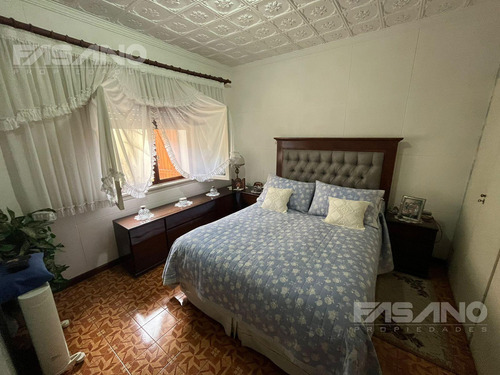 Casa En Lote Propio En Venta - Chilavert