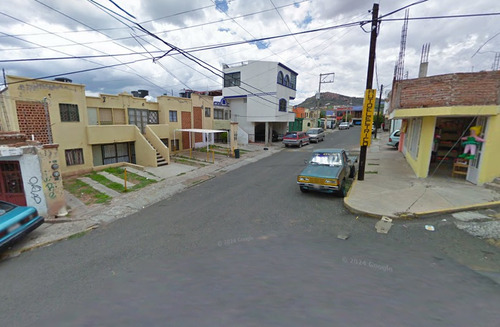 Venta De Casa Tipo Duplex En Los Pirules Guadalupe Zacatecas, Precio Muy Bajo.on