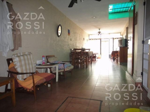 Imagen 12 de 17 de Casa - Jose Marmol