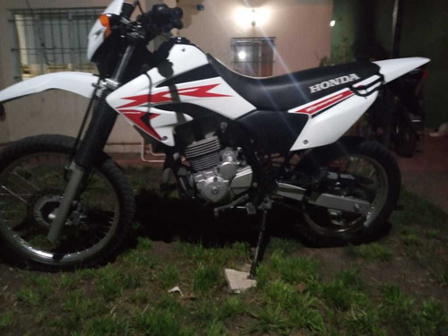 Permuto Por Auto Honda Xr Tornado 250