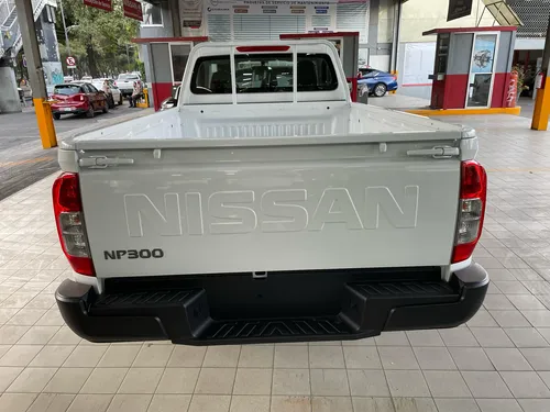 Nissan NP300 2.5 Pick Up Mt Ac
