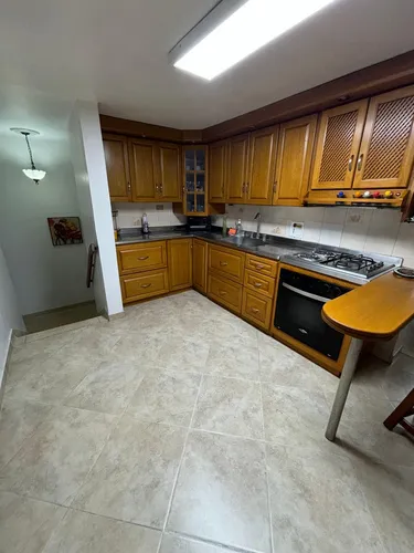 Vendo Amplia Casa En Laureles Lorena