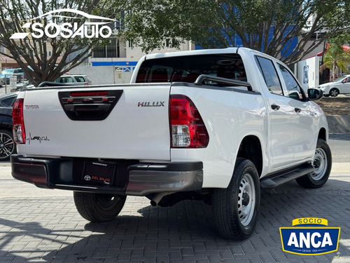 Toyota Hilux 2.7 Cabina Doble Mt