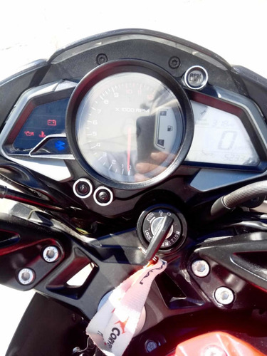 Bajaj Rouser 200 Ns
