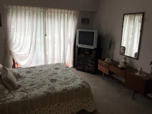Imagen 15 de 30 de Casa En Venta 5 Ambientes Martinez
