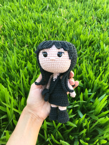 Muñeca Tejida A Crochet Amigurumi Muñequita Cabeza Cubo Funk