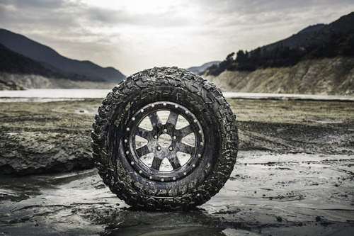 Llanta 245/65r17 Bf Goodrich Mud Terrain T/a Km3
