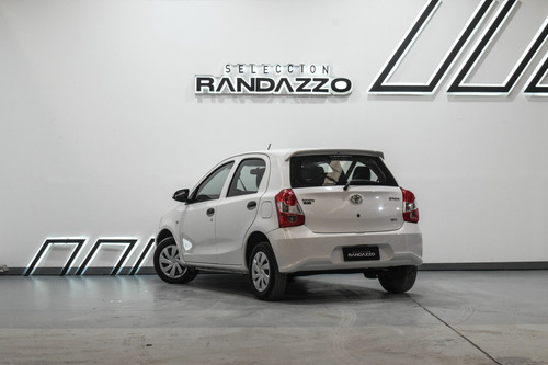 Toyota Etios 1.5 Sedan X