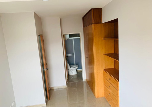 Apartamento En Alquiler/ Santa Monica Ls 24-20352