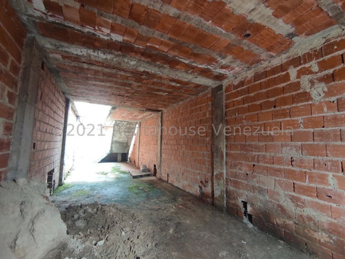 Imagen 8 de 14 de Marol Rentahouse Vende Casa En Centro De Valencia 22-1848