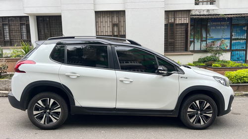 Peugeot 2008 1.6 Style