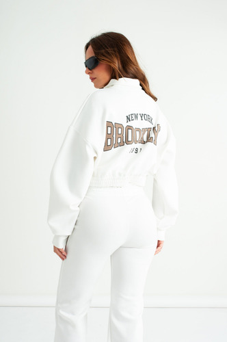 Buzo Crop Con Cierre Y Estampa Moda Mujer Tendencia Dama