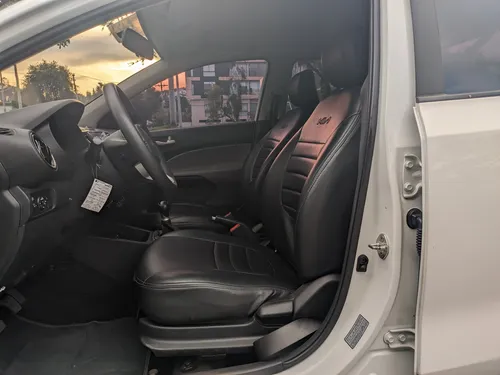 Kia Soluto 1.4 Emotion Mt
