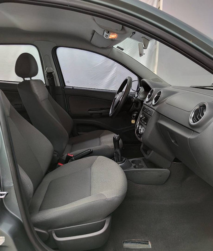 Volkswagen Voyage 1.6 Mi Trend 8v Flex 4p Manual