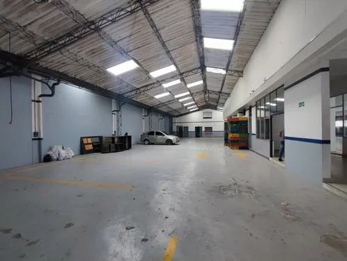 Bodega En Arriendo 1.300m2 Poblado