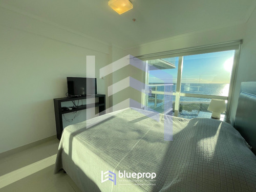 Imagen 14 de 20 de Apartamento En Venta En Piso Alto Con Vistas A Playa Mansa De Punta Del Este.