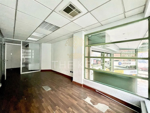 Oficina En Venta En Calle Encomenderos, Barrio El Golf