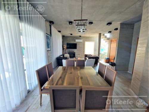 Imagen 9 de 30 de Impecable Casa En Venta De Cuatro Dormitorios Con Piscina En Pueblos Del Plata, Barrio Magallanes