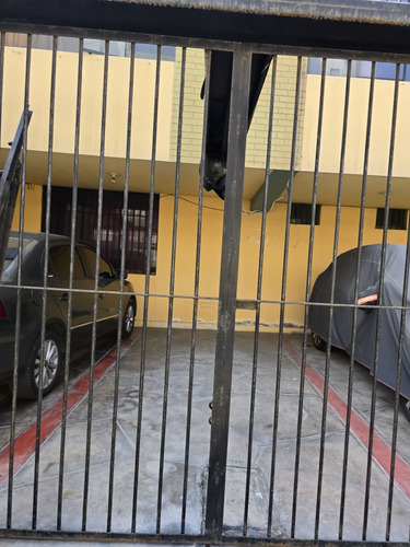 Se Alquila Cochera En San Andres I Etapa