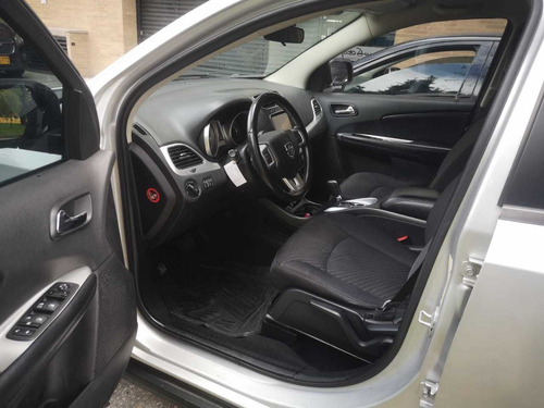 Dodge Journey, Modelo 2012, 5 Pasajeros, Gasolina 2,4l