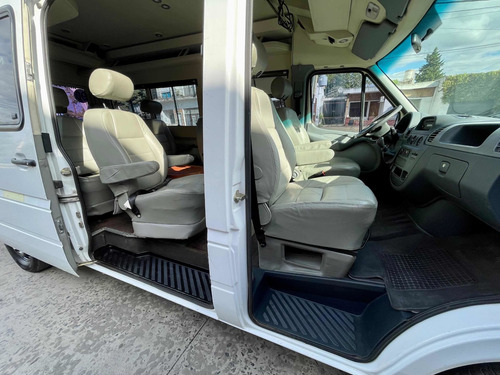 Imagen 18 de 25 de Mercedes-benz Sprinter 2008 2.1 313 Combi 3550 11+1 Lujo