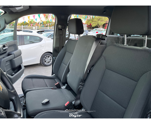 Chevrolet Silverado 5.4 2500 Doble Cabina Ls 4x2 At