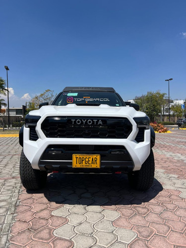 Toyota Tacoma Trd-pro 2025