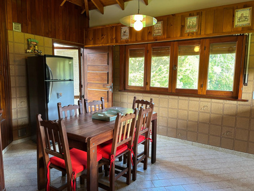 Hipotesis: Chalet De 4 Dorm, 4 Baños Compl. Gran Quincho, Ga