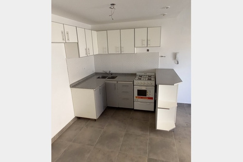 Imagen 5 de 11 de Departamento En Venta En Ramos Mejia