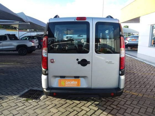 Imagem 5 de 9 de Fiat Doblò 1.8 Mpi Essence 7l 16v Flex 4p Manual