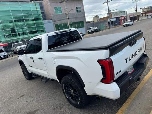 Toyota Tundra 2022 4x4