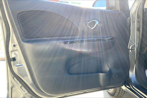 Nissan March 1.6 Advance At