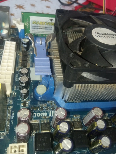 Imagen 2 de 2 de Tarjeta Madre Asrock